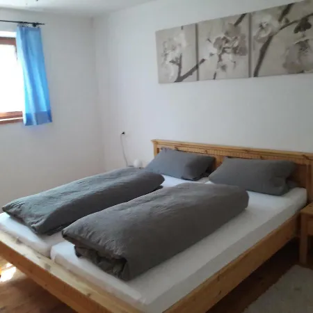 Ferienwohnung Kirschbaum *