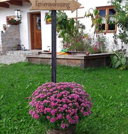 Ferienwohnung Kirschbaum דירה Lorenzenberg