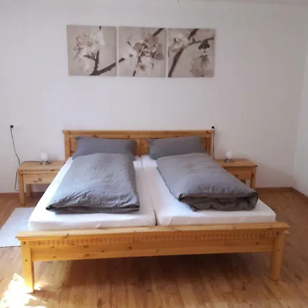 Ferienwohnung Kirschbaum Lorenzenberg
